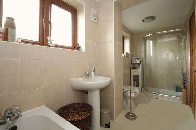  Image of 4 bedroom Semi-Detached house for sale in Airmyn Road Goole DN14 at Airmyn Road  Goole, DN14 6XD