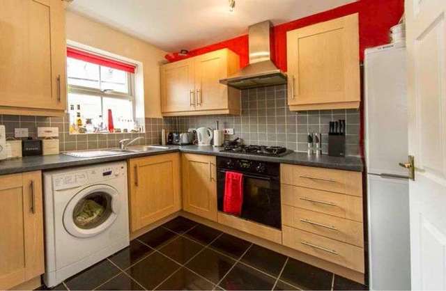  Image of 3 bedroom Semi-Detached house to rent in Alameda Gardens Wolverhampton WV6 at Alameda Gardens  Wolverhampton, WV6 9EX