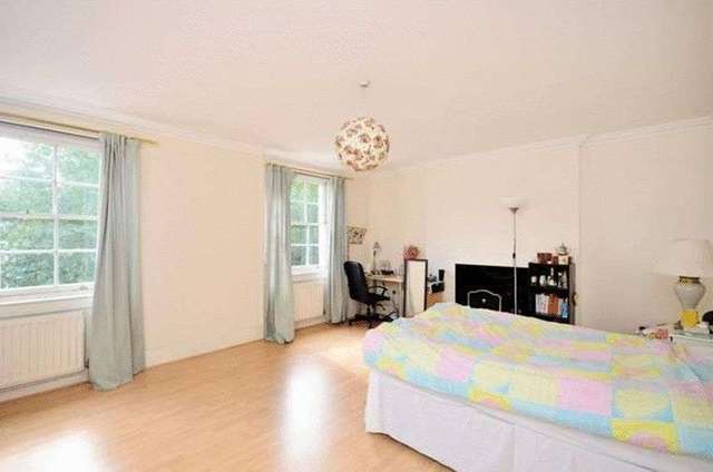  Image of 3 bedroom Flat to rent in Albany Street London NW1 at Albany Street  London, NW1 4BT