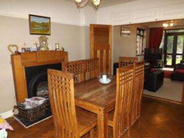  Image of 4 bedroom Detached house for sale in Albany Street Loughborough LE11 at Loughborough Leicestershire Thorpe Acre, LE11 5NB