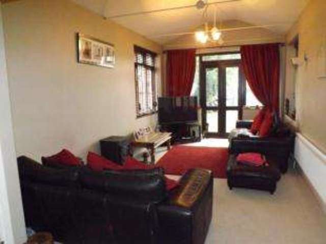  Image of 4 bedroom Detached house for sale in Albany Street Loughborough LE11 at Loughborough Leicestershire Thorpe Acre, LE11 5NB