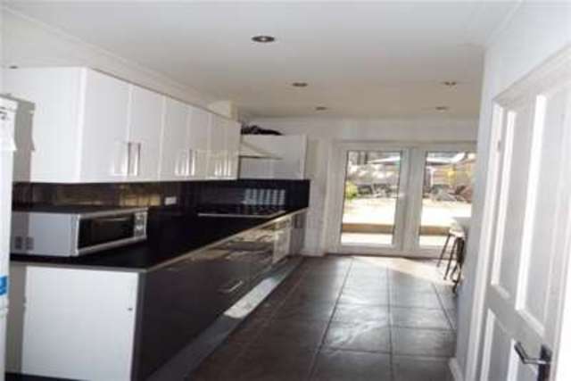  Image of 5 bedroom Detached house to rent in Albert Square London E15 at London, E15 1HH