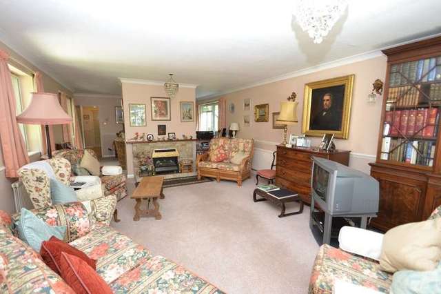  Image of 4 bedroom Detached house for sale in Daggons Road Alderholt Fordingbridge SP6 at Daggons Road Alderholt Fordingbridge, SP6 3DL