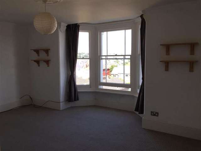  Image of 2 bedroom Apartment for sale in Alexandra Road Ryde PO33 at Ryde Isle of Wight Ryde, PO33 1DT