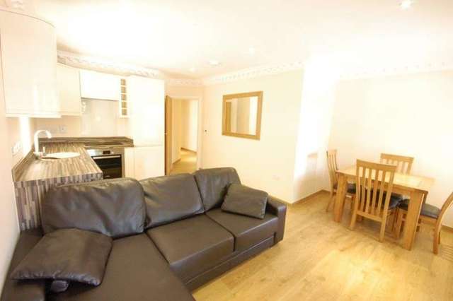  Image of 2 bedroom Flat to rent in Brownlow Road Reading RG1 at Brownlow Road  Reading, RG1 6NP