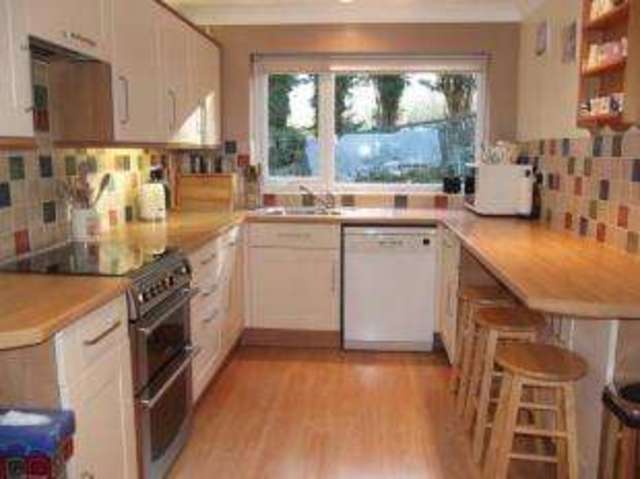  Image of 4 bedroom Detached house for sale in Appledore Avenue Nottingham NG8 at Wollaton Nottingham Bilborough, NG8 2RW