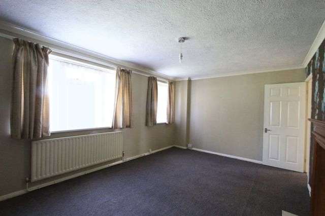  Image of 2 bedroom Flat for sale in Appleton Road Hull HU5 at Appleton Road  Hull, HU5 4PF