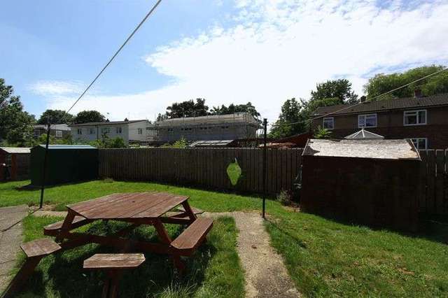  Image of 2 bedroom Flat for sale in Appleton Road Hull HU5 at Appleton Road  Hull, HU5 4PF