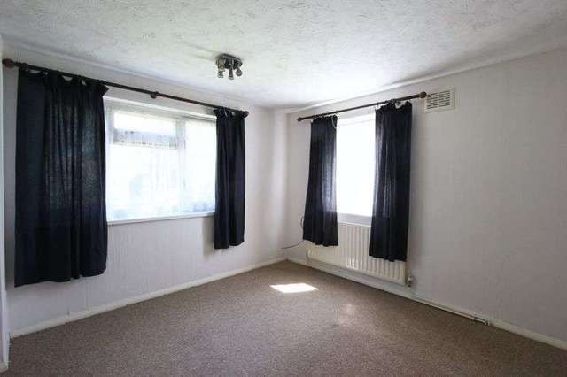  Image of 2 bedroom Flat for sale in Appleton Road Hull HU5 at Appleton Road  Hull, HU5 4PF