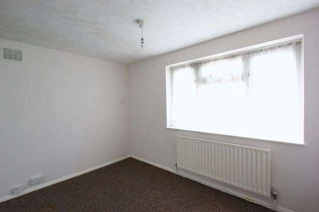 Image of 2 bedroom Flat for sale in Appleton Road Hull HU5 at Appleton Road  Hull, HU5 4PF