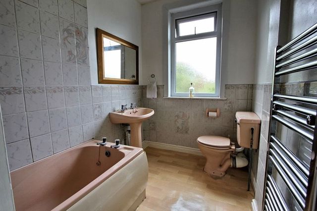  Image of 4 bedroom Semi-Detached house for sale in Ashbourne Grove Whitefield Manchester M45 at Ashbourne Grove Whitefield Manchester, M45 7NL
