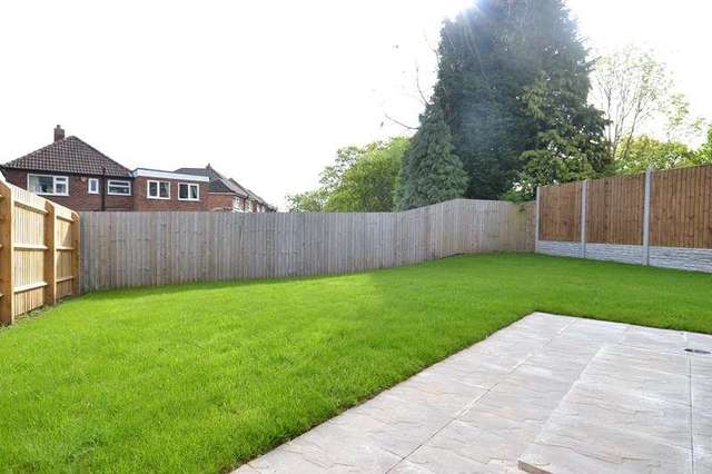  Image of 3 bedroom Semi-Detached house to rent in Ashcott Close Kings Norton Birmingham B38 at Ashcott Close Kings Norton Birmingham, B38 8YS