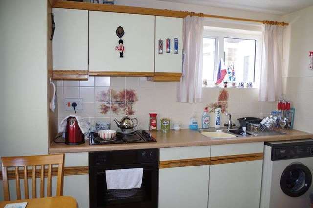  Image of 2 bedroom Detached house for sale in Atyeo Close Burnham-on-Sea TA8 at Atyeo Close  Burnham-On-Sea, TA8 2EJ