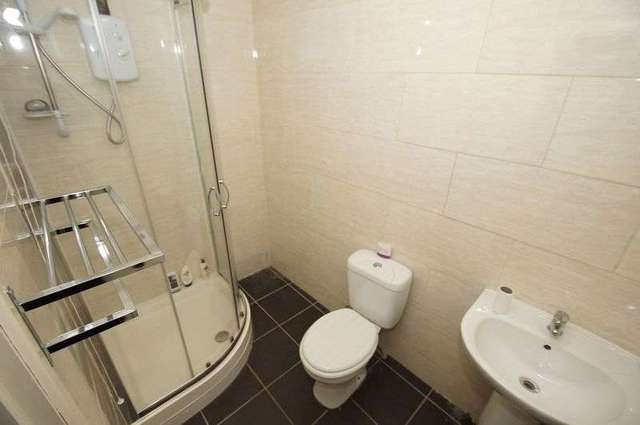  Image of 1 bedroom Flat to rent in Austin Road Bromsgrove B60 at Austin Road Charford Bromsgrove, B60 3NS