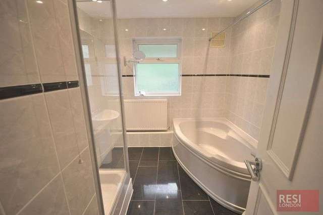  Image of 3 bedroom Semi-Detached house to rent in Avenue Road London NW8 at Avenue Road  London, NW8 6BP