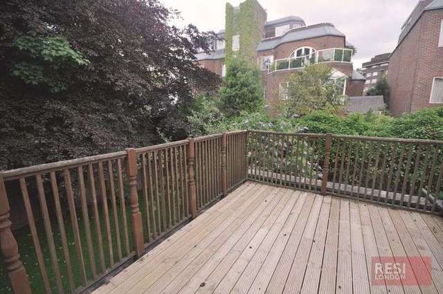  Image of 3 bedroom Semi-Detached house to rent in Avenue Road London NW8 at Avenue Road  London, NW8 6BP