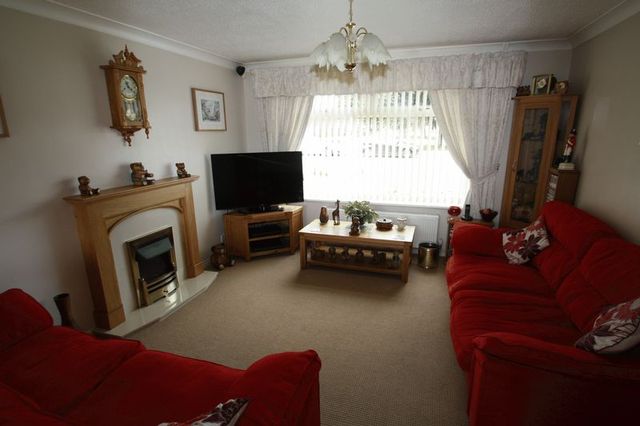  Image of 3 bedroom Semi-Detached house for sale in Bamfield Whitchurch Bristol BS14 at Bamfield Whitchurch Bristol, BS14 0RA