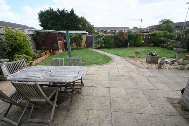  Image of 3 bedroom Semi-Detached house for sale in Bamfield Whitchurch Bristol BS14 at Bamfield Whitchurch Bristol, BS14 0RA