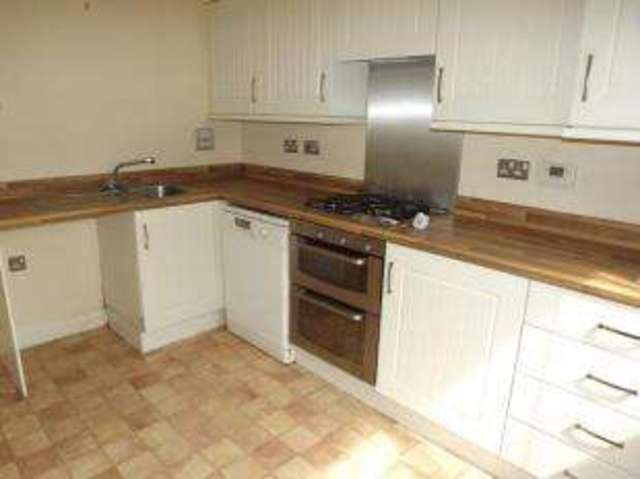  Image of 4 bedroom Semi-Detached house for sale in School Close Worting Basingstoke RG22 at Basingstoke Hampshire Kempshott, RG22 5FY