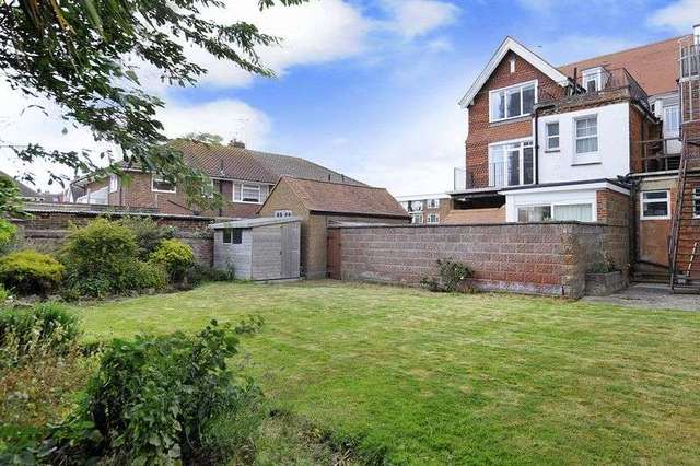  Image of 1 bedroom Flat for sale in Bath Road Worthing BN11 at Bath Road  Worthing, BN11 3PA