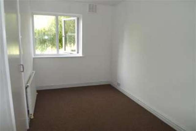  Image of 2 bedroom Flat to rent in Beachborough Road Bromley BR1 at Bromley, BR1 5RL