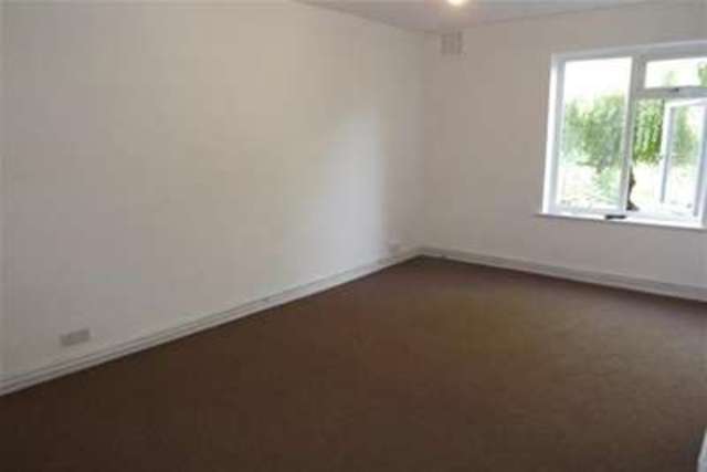  Image of 2 bedroom Flat to rent in Beachborough Road Bromley BR1 at Bromley, BR1 5RL