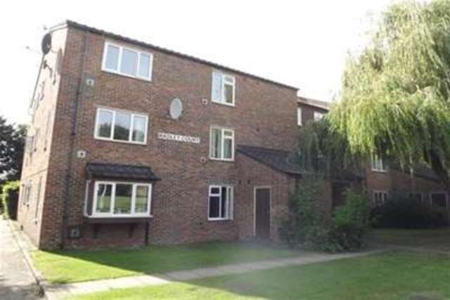  Image of 2 bedroom Flat to rent in Beachborough Road Bromley BR1 at Bromley, BR1 5RL