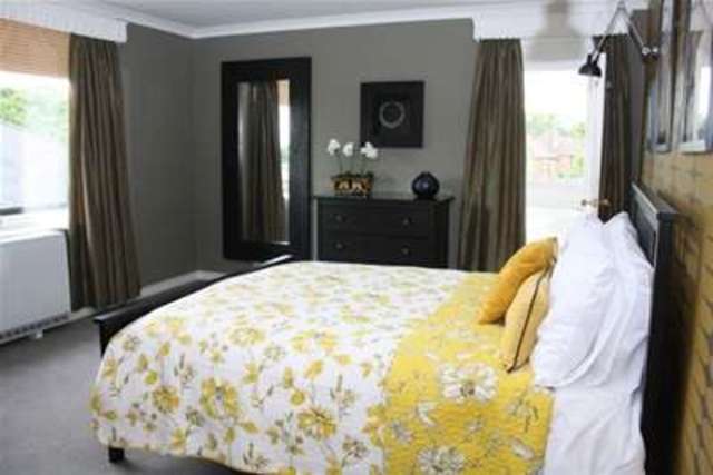  Image of 3 bedroom Flat to rent in Kenton Road Gosforth Newcastle upon Tyne NE3 at Newcastle upon Tyne, NE3 4NB