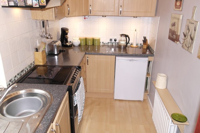  Image of 2 bedroom Semi-Detached house for sale in Belle Vue Drive Farsley Pudsey LS28 at Farsley, LS28 5HG