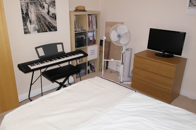  Image of 2 bedroom Semi-Detached house for sale in Belle Vue Drive Farsley Pudsey LS28 at Farsley, LS28 5HG