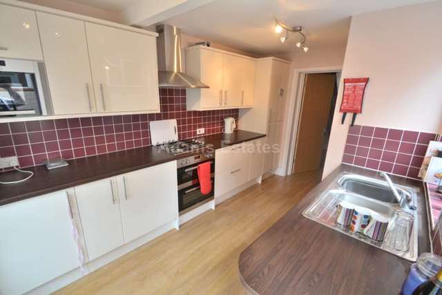  Image of 1 bedroom House Share to rent in Beresford Road Reading RG30 at Beresford Road  Reading, RG30 1BU