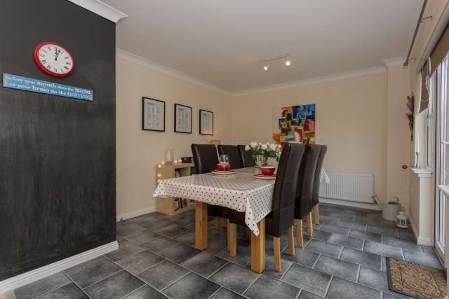  Image of 3 bedroom Detached house for sale in Birch Grove Cambuslang Glasgow G72 at Glasgow, G72 7LW