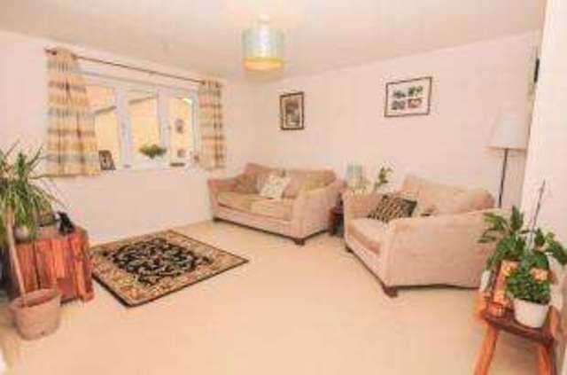  Image of 2 bedroom Flat for sale in Blackdown Close London N2 at East Finchley London Fortis Green, N2 8JF