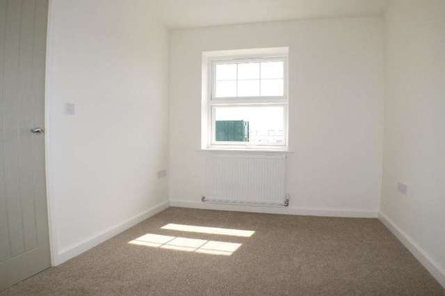 Image of 3 bedroom Detached house to rent in Grange Road Christchurch BH23 at Cherry Mews  Christchurch, BH23 4JD