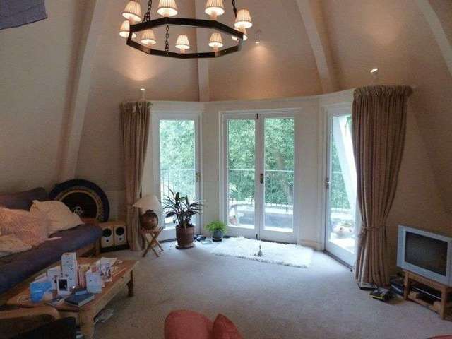  Image of 2 bedroom Flat for sale in Devon House Drive Bovey Tracey Newton Abbot TQ13 at Devon House Drive Bovey Tracey Newton Abbot, TQ13 9HB