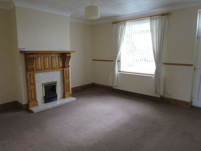  Image of 2 bedroom Terraced house to rent in Bradford Road East Ardsley Wakefield WF3 at Bradford Road East Ardsley Wakefield, WF3 2DJ
