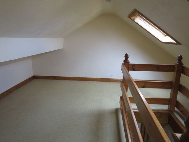  Image of 2 bedroom Terraced house to rent in Bradford Road East Ardsley Wakefield WF3 at Bradford Road East Ardsley Wakefield, WF3 2DJ