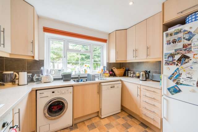  Image of 4 bedroom End of Terrace for sale in Braehead Avenue Edinburgh EH4 at Edinburgh, EH4 6QN