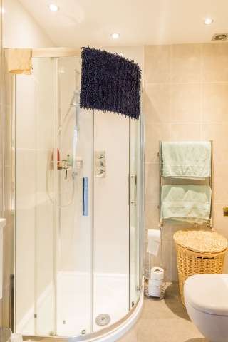  Image of 4 bedroom End of Terrace for sale in Braehead Avenue Edinburgh EH4 at Edinburgh, EH4 6QN