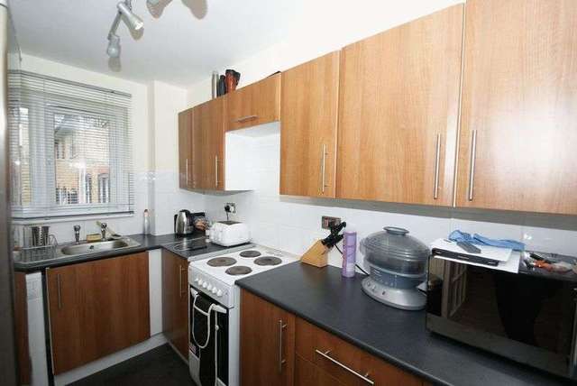  Image of 1 bedroom Flat for sale in Bridge Road Grays RM17 at Bridge Road  Grays, RM17 6RS