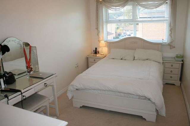  Image of 2 bedroom Flat to rent in Bressay Drive London NW7 at 3 Bressay Drive  Mill Hill, NW7 2AZ