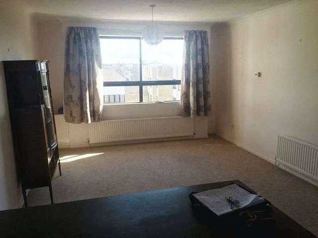  Image of 2 bedroom Flat for sale in Weston Lodge Bristol Road Lower Weston-super-Mare BS23 at Bristol Road Lower  Weston-super-Mare, BS23 2PJ