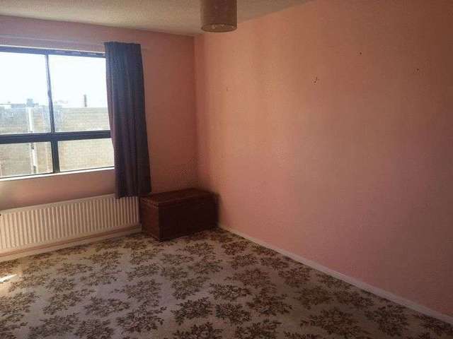  Image of 2 bedroom Flat for sale in Weston Lodge Bristol Road Lower Weston-super-Mare BS23 at Bristol Road Lower  Weston-super-Mare, BS23 2PJ