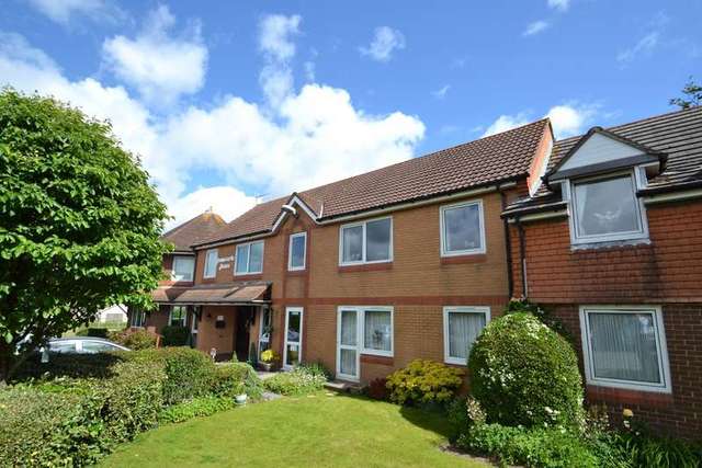  Image of 2 bedroom Flat for sale in Wentworth Drive Broadstone BH18 at Wentworth Drive  Broadstone, BH18 8EG