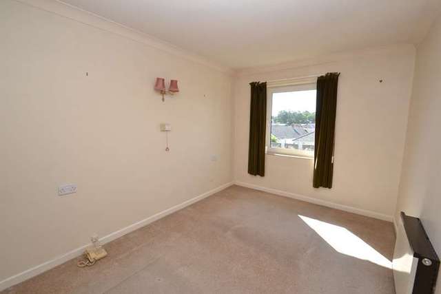  Image of 2 bedroom Flat for sale in Wentworth Drive Broadstone BH18 at Wentworth Drive  Broadstone, BH18 8EG