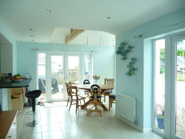  Image of 4 bedroom Detached house to rent in Broadstone Park Road Torquay TQ2 at Livermead Torquay Devon, TQ2 6TY