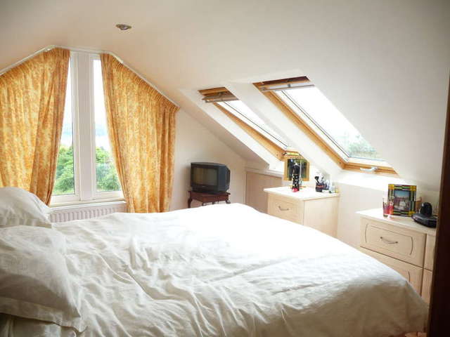  Image of 4 bedroom Detached house to rent in Broadstone Park Road Torquay TQ2 at Livermead Torquay Devon, TQ2 6TY