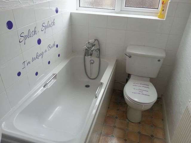  Image of 3 bedroom Terraced house to rent in Broadway Jaywick Clacton-on-Sea CO15 at Broadway Jaywick Clacton-On-Sea, CO15 2ET