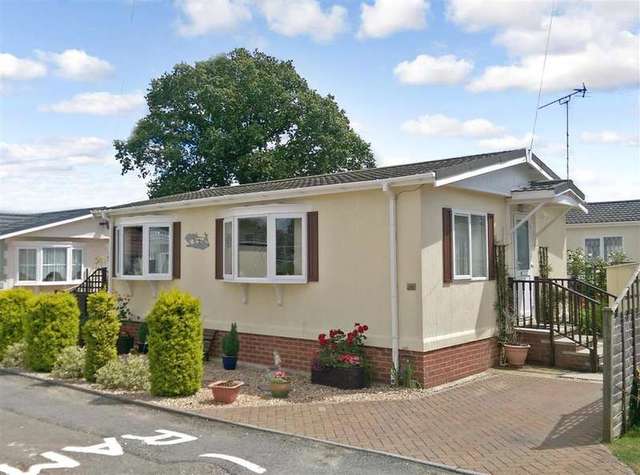  Image of 2 bedroom Detached house for sale in Broadway Park The Causeway Petersfield GU31 at The Causeway Petersfield Petersfield, GU31 4LZ