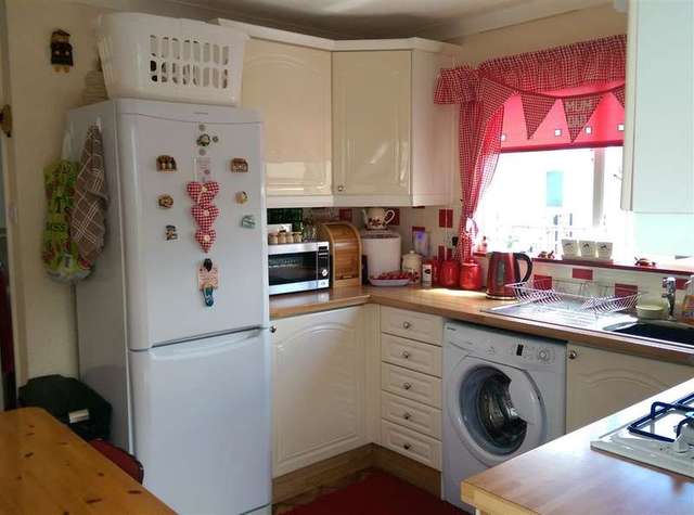  Image of 2 bedroom Detached house for sale in Broadway Park The Causeway Petersfield GU31 at The Causeway Petersfield Petersfield, GU31 4LZ
